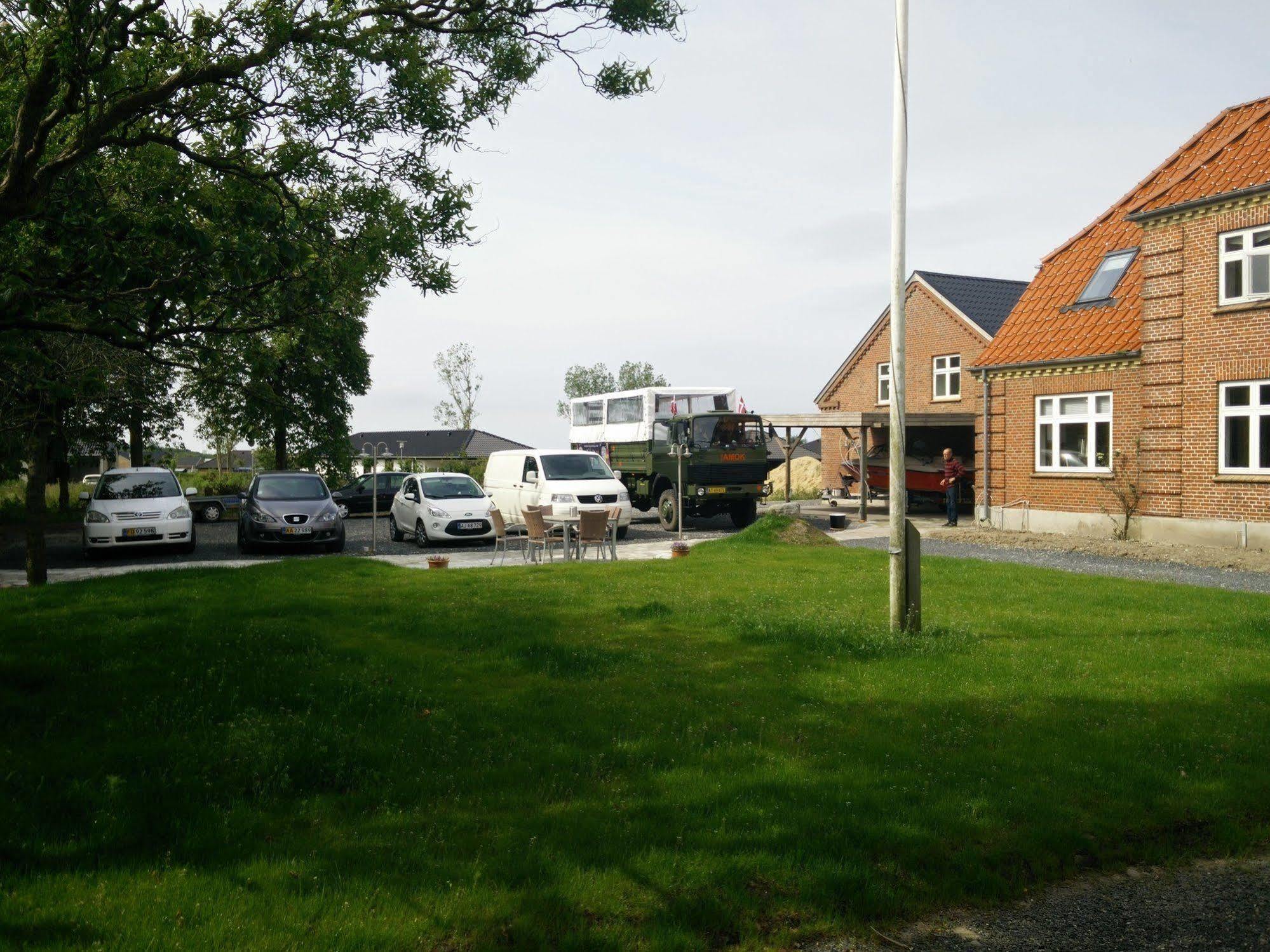 Bb Esbjerg Bed & Breakfast Exterior foto